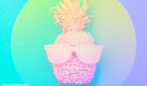 Ananas mit Sonnenbrille